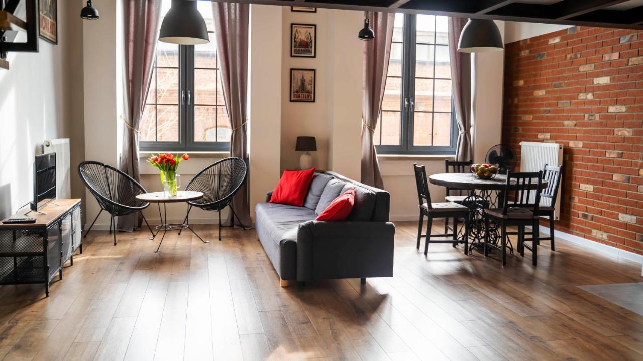 RedCity LOFT Zyrardow Eksteriør billede